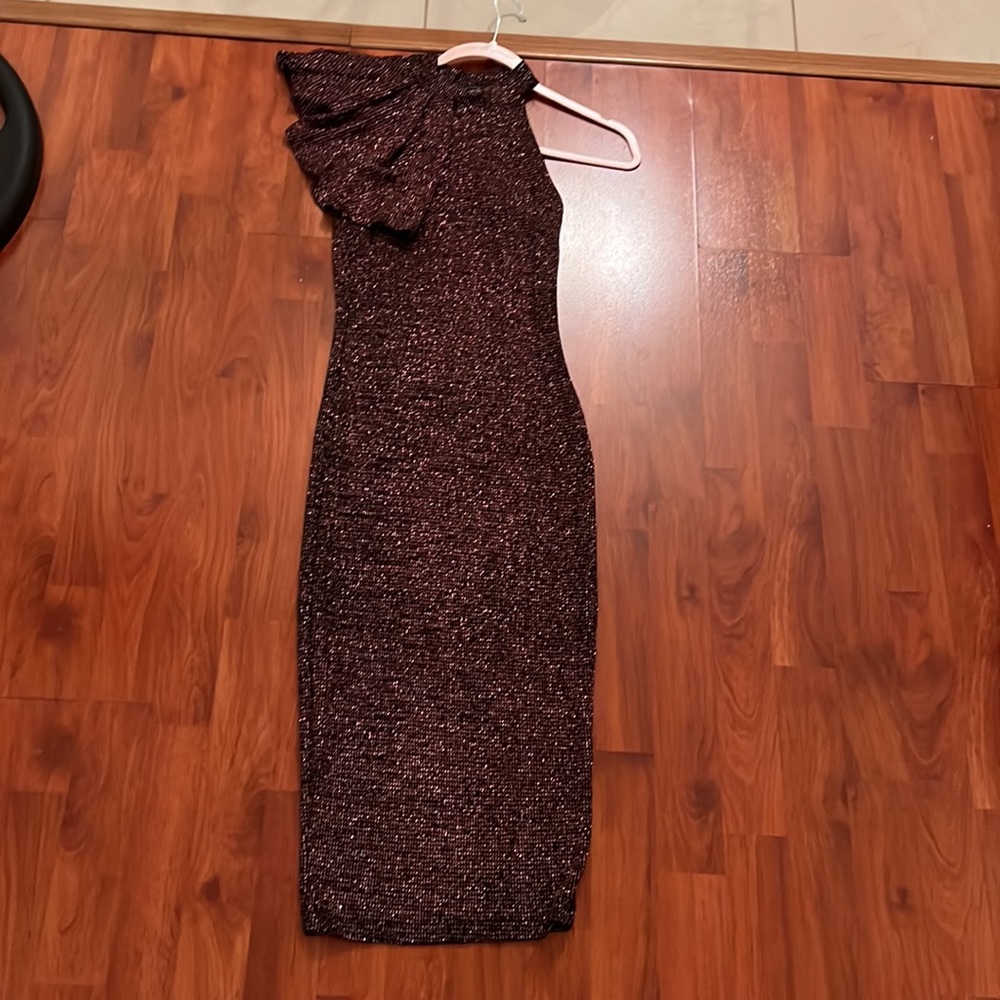 Dress - Picture 2 of 4